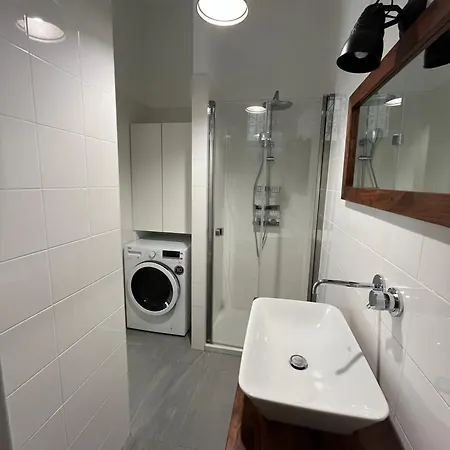 Gbcity - 20 Mt Da Metro Wagner Appartement *